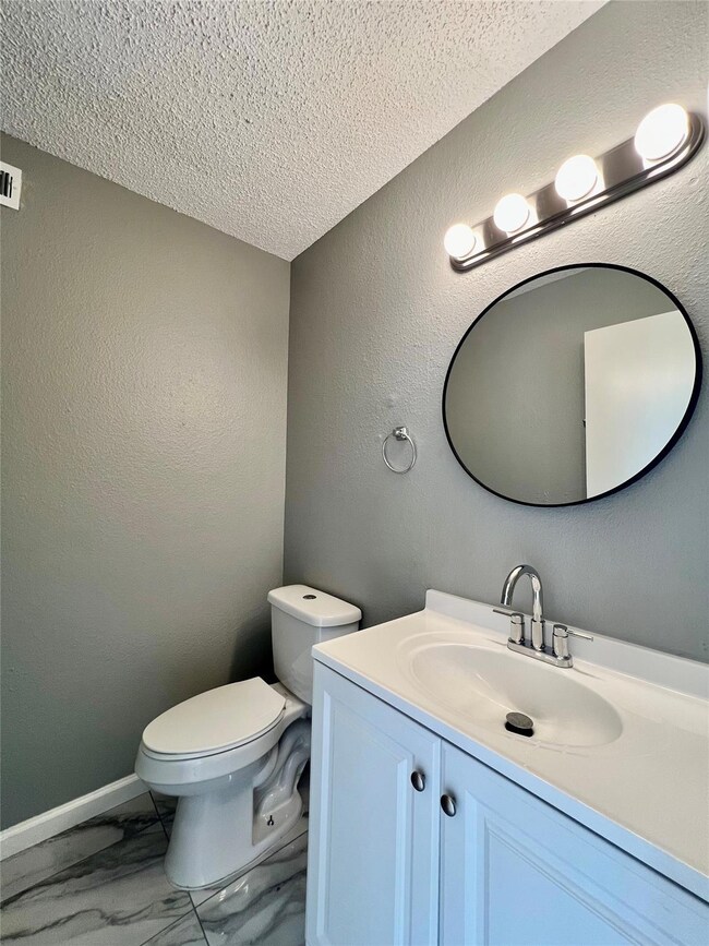 10707 Daryl Cove unit B, Austin, TX 78758 - photo 7