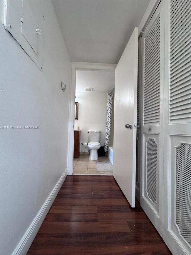 Greenwich Condominiums unit A1014, North Miami, FL 33161 - photo 6