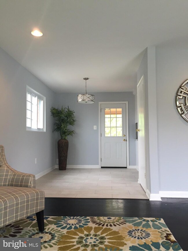 6004 Belle Ct, Hyattsville, MD 20782 - photo 7