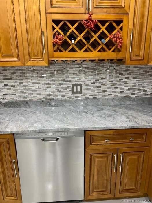 Manors of Inverrary unit 303, Lauderhill, FL 33319 - photo 2