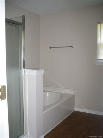 Master Bedroom Bath Separate Tub, Shower and Dual 
