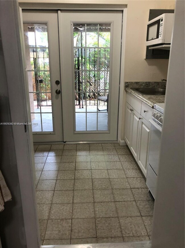 6530 W 2nd Ct unit 1, Hialeah, FL 33012 - photo 5