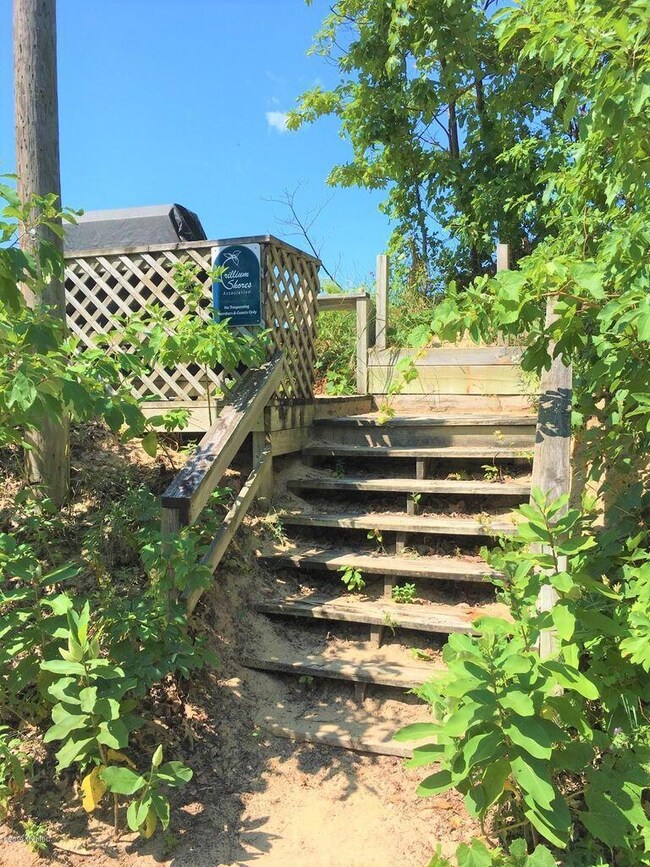 6996 Hillside Ave Trillium Shores Beach