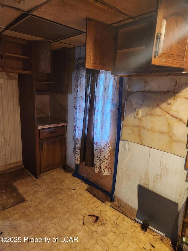 60 E Jefferson Ave, West Hazleton, PA 18202 - photo 5