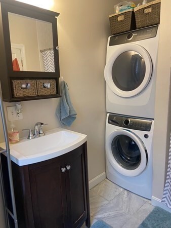 352 E 8th St unit 1, Boston, MA 02127 - photo 6