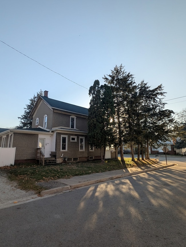 1128 Saint Vincent Ave, Lasalle, IL 61301 - photo 2