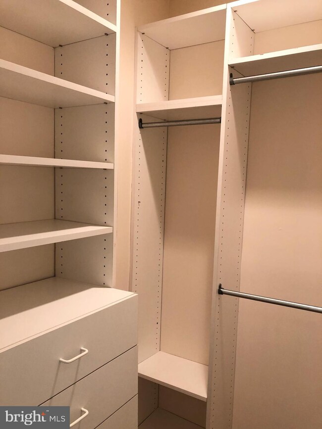 13611 Sir Thomas Way, Silver Spring, MD 20904 - photo 4