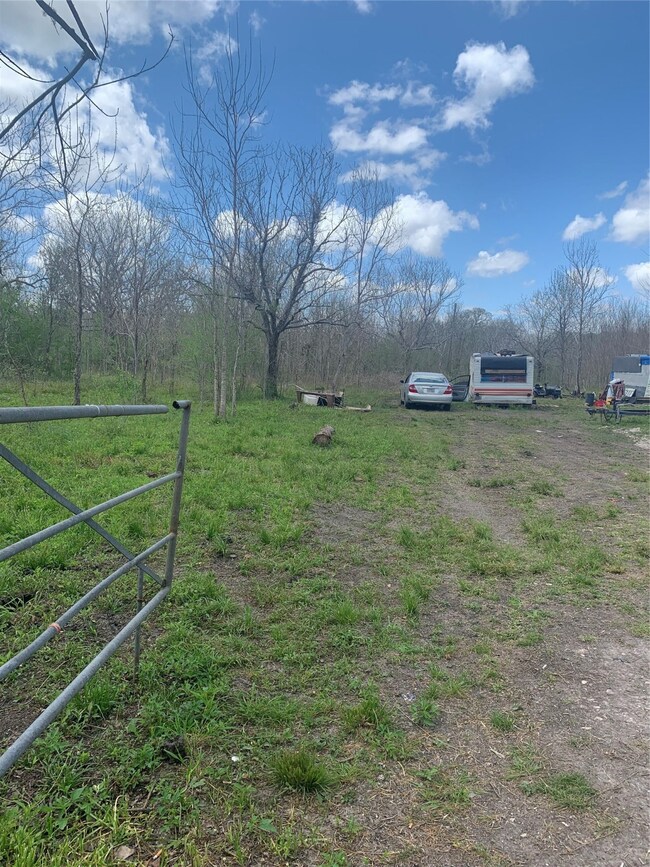 1671 County Road 310, Brazoria, TX 77422 - photo 2