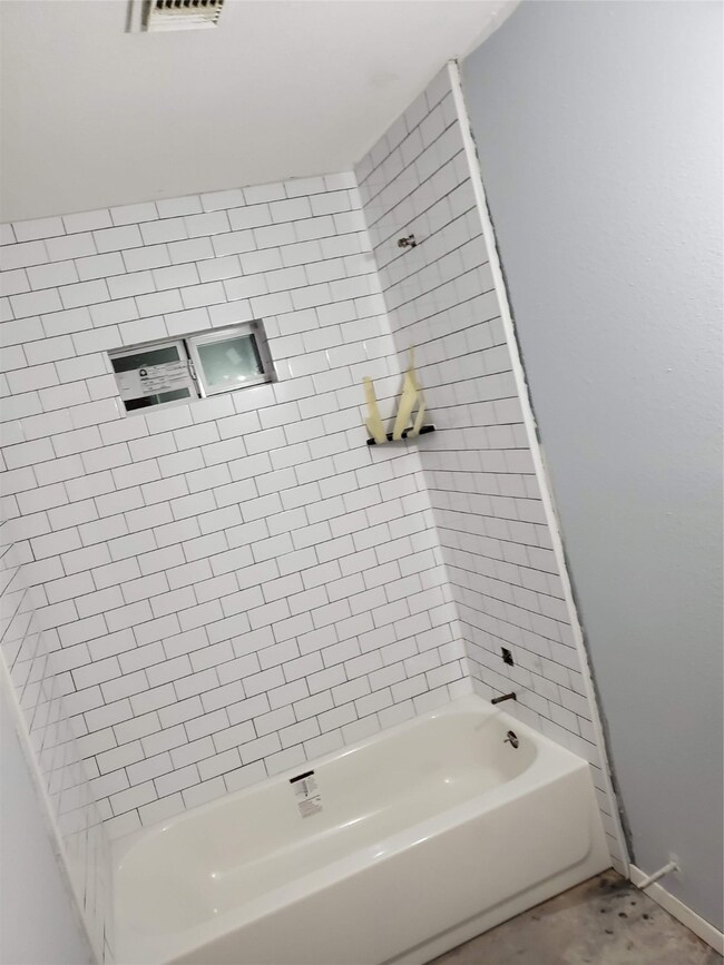 9535 Tower St, Houston, TX 77088 - photo 5