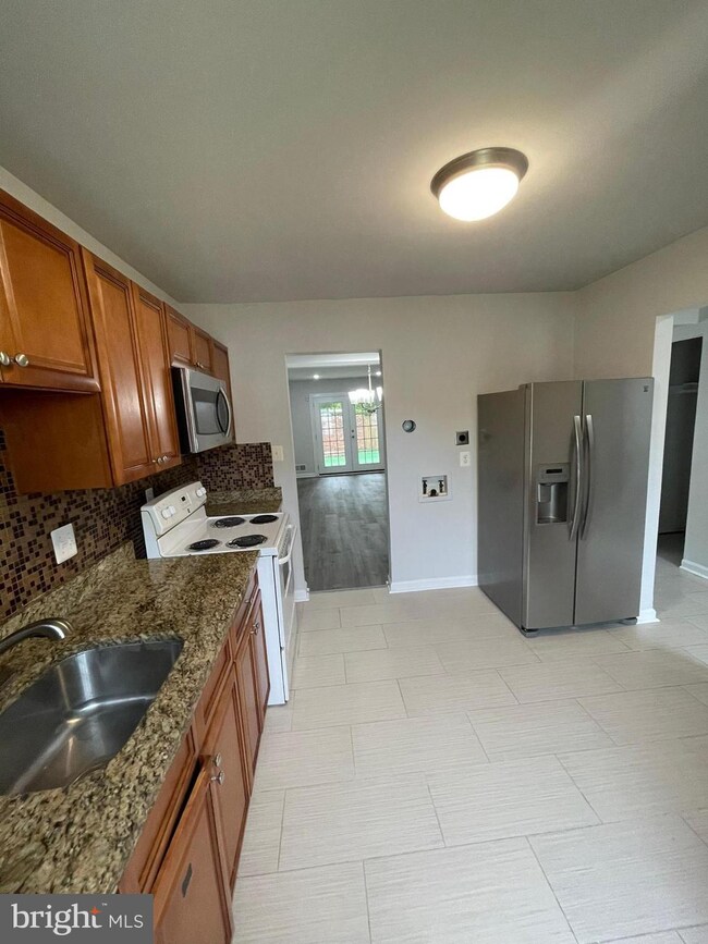 2920 Wren Ct, Woodbridge, VA 22191 - photo 5