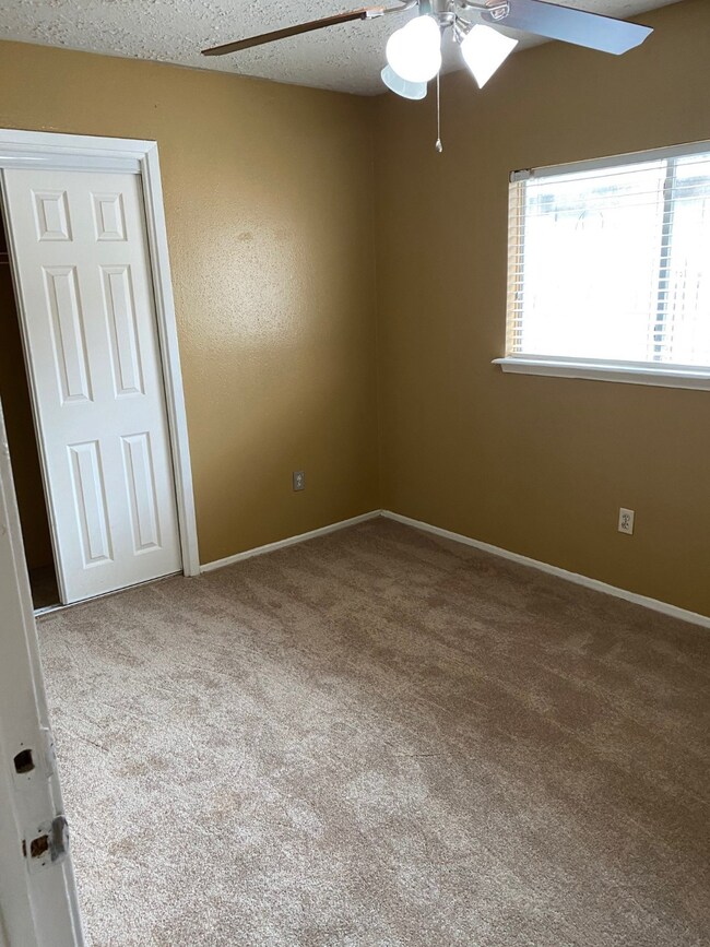 11020 Longtom Ct, Houston, TX 77086 - photo 5