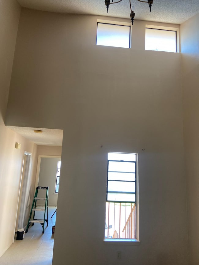 100 E Hillside Rd unit 203, Laredo, TX 78041 - photo 6