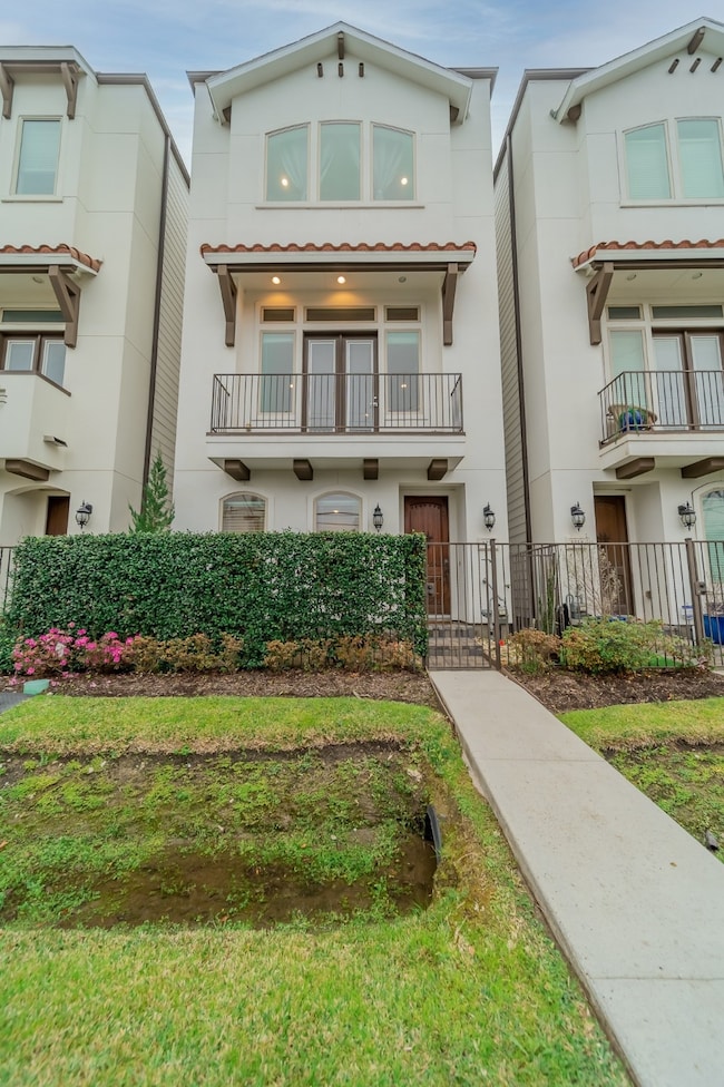 1216 Thompson St, Houston, TX 77007 - photo 3