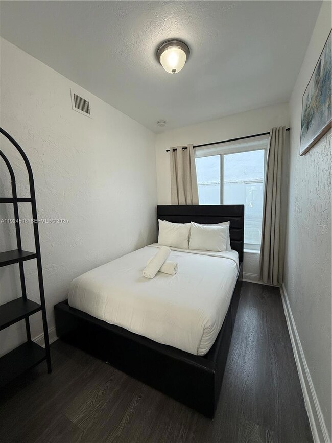 1536 Jefferson Ave unit 1, Miami Beach, FL 33139 - photo 7