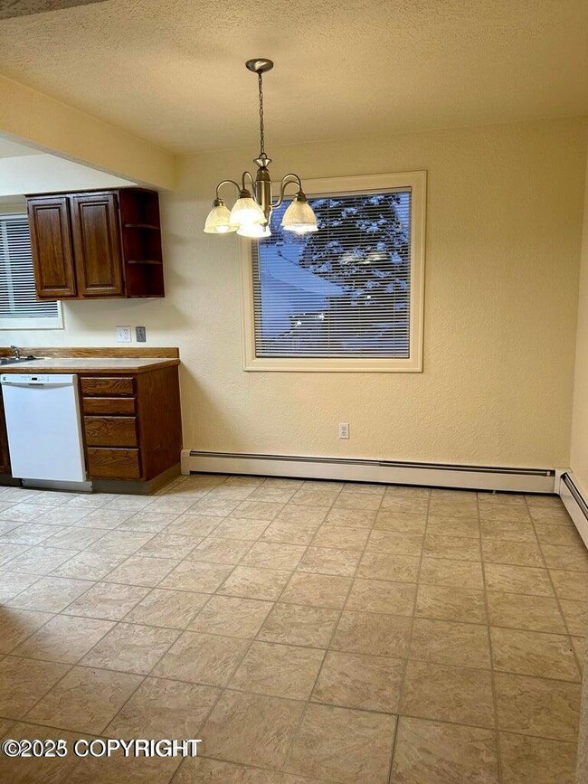 2303 Eureka St unit 2, Anchorage, AK 99503 - photo 3