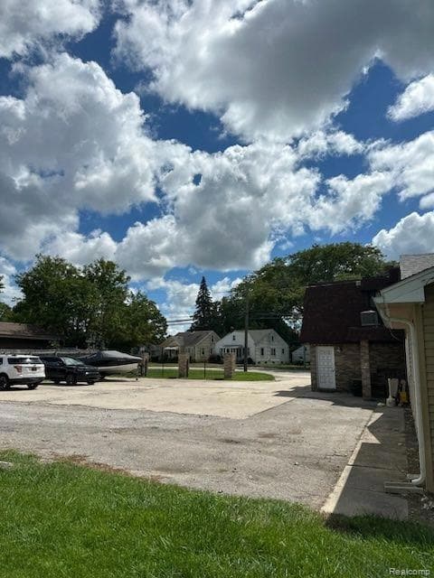 1724 S Custer Rd, Monroe, MI 48161 - photo 7