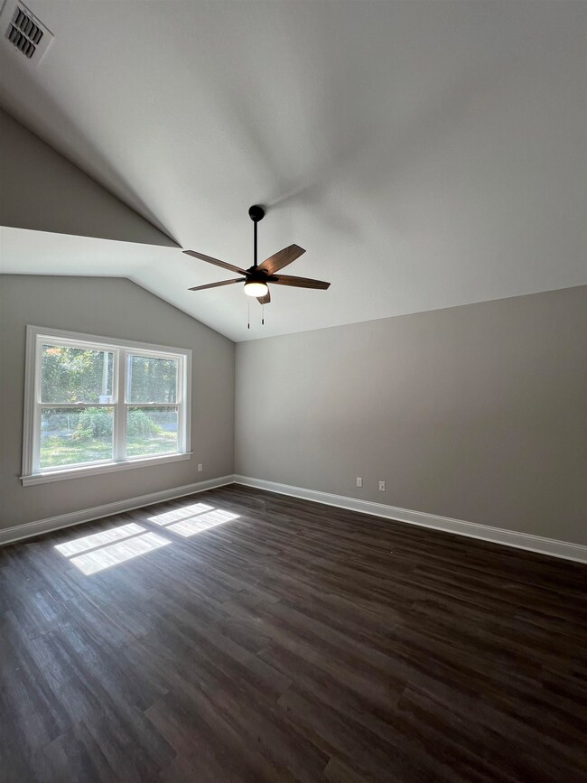 16 Squaw Rd, Crawfordville, FL 32327 - photo 4