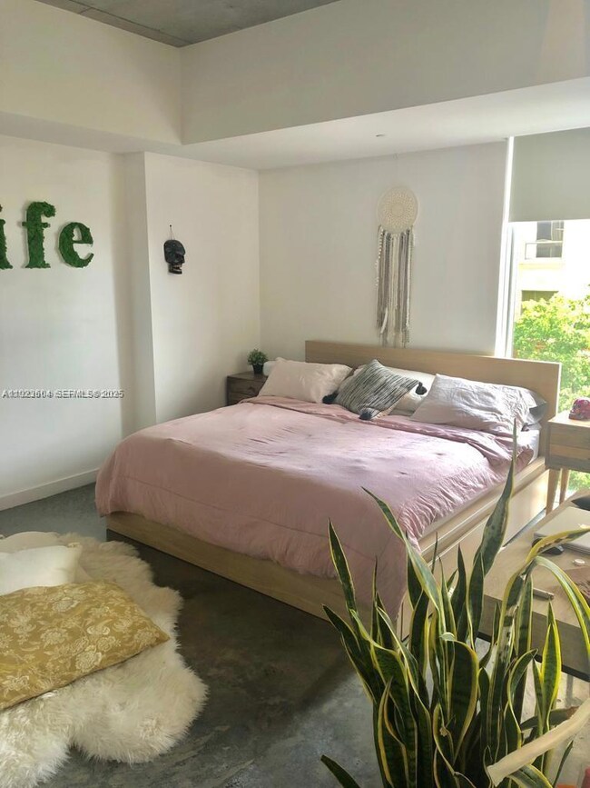 Centro unit 409, Miami, FL 33131 - photo 3