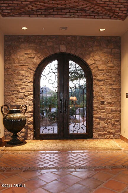 Night-Foyer