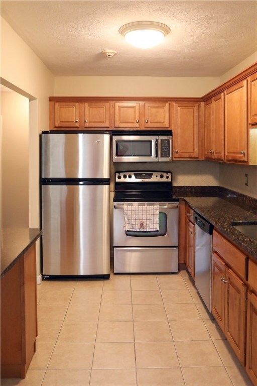 400 New River Rd unit 508, Manville, RI 02838 - photo 4