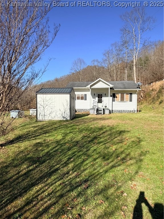 5537 Main Smokehouse Rd, Harts, WV 25524 - photo 4