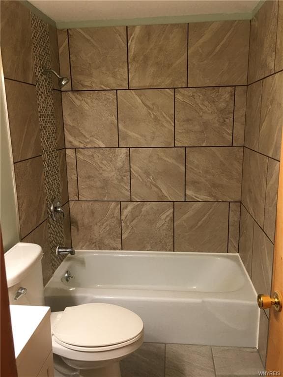 886 Remington Dr, North Tonawanda, NY 14120 - photo 6