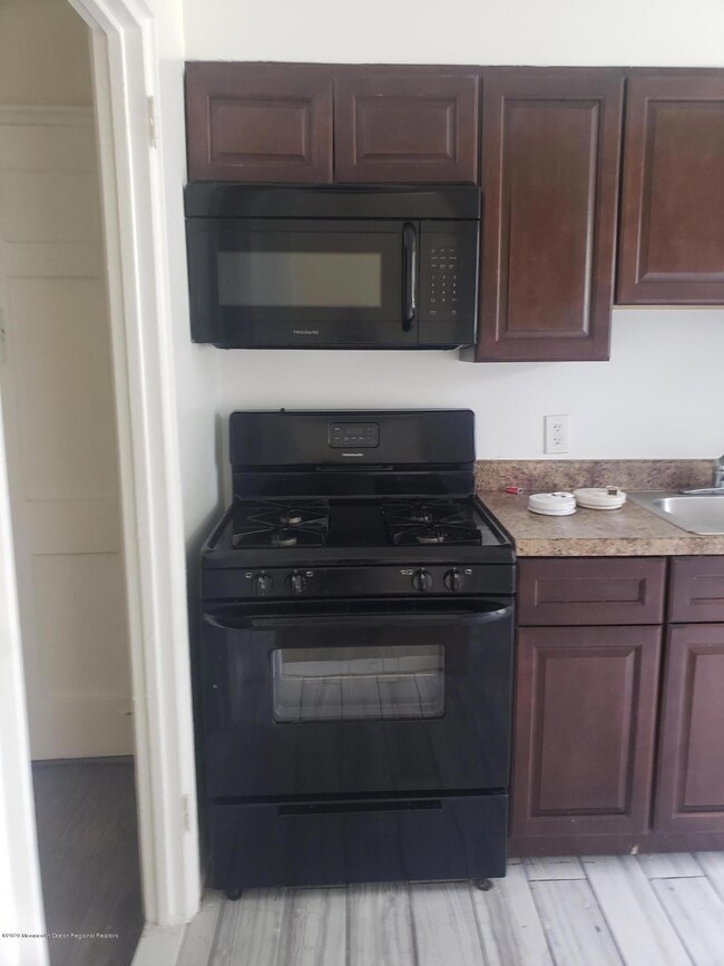 14 Prospect Place unit 14, Matawan, NJ 07747 - photo 3