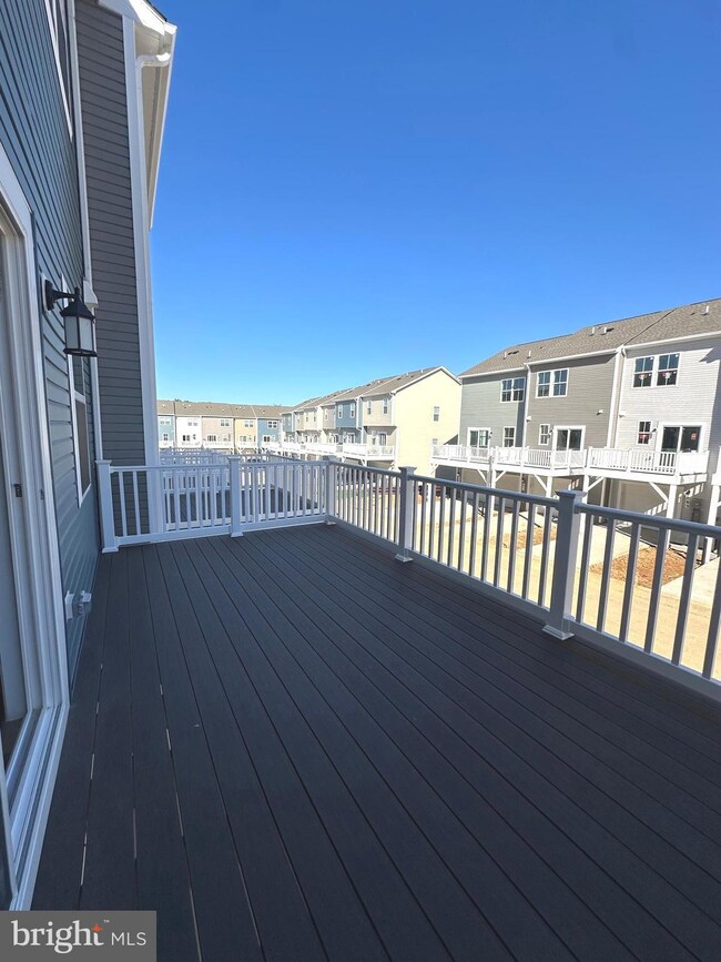 324 Watercourse Dr, Ranson, WV 25438 - photo 5