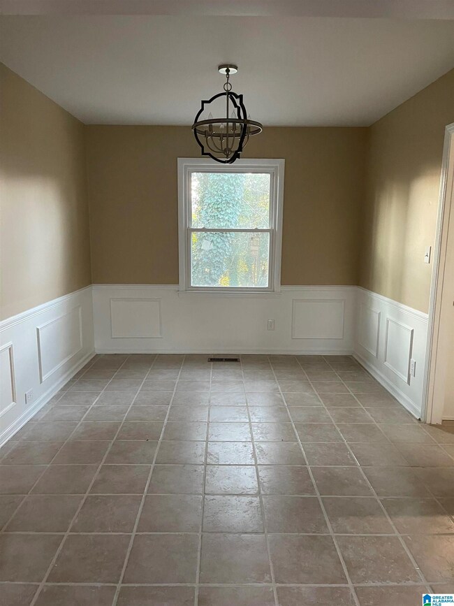 2852 7th St NE, Center Point, AL 35215 - photo 3