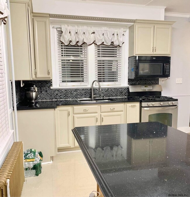 1036 Eastern Ave, Schenectady, NY 12308 - photo 2