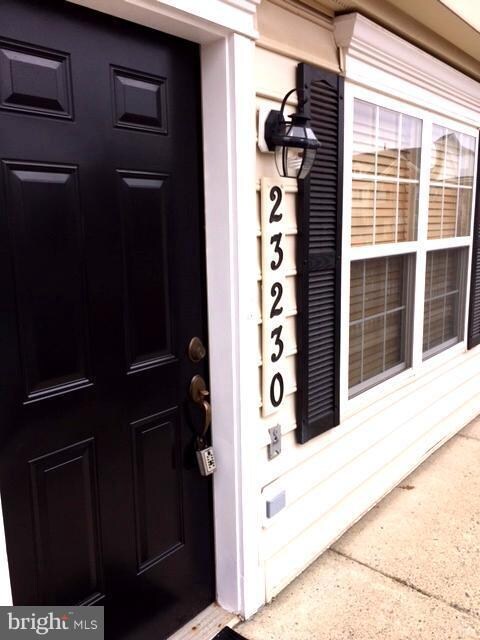 23230 Brewers Tavern Way unit 1, Clarksburg, MD 20871 - photo 2