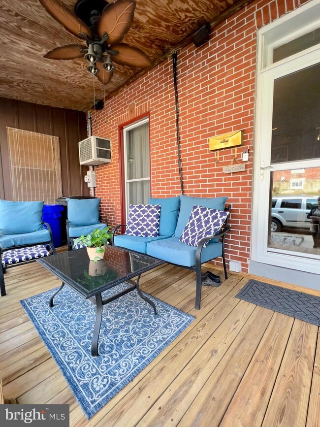 6 N Sycamore Ave, Aldan, PA 19018 - photo 4