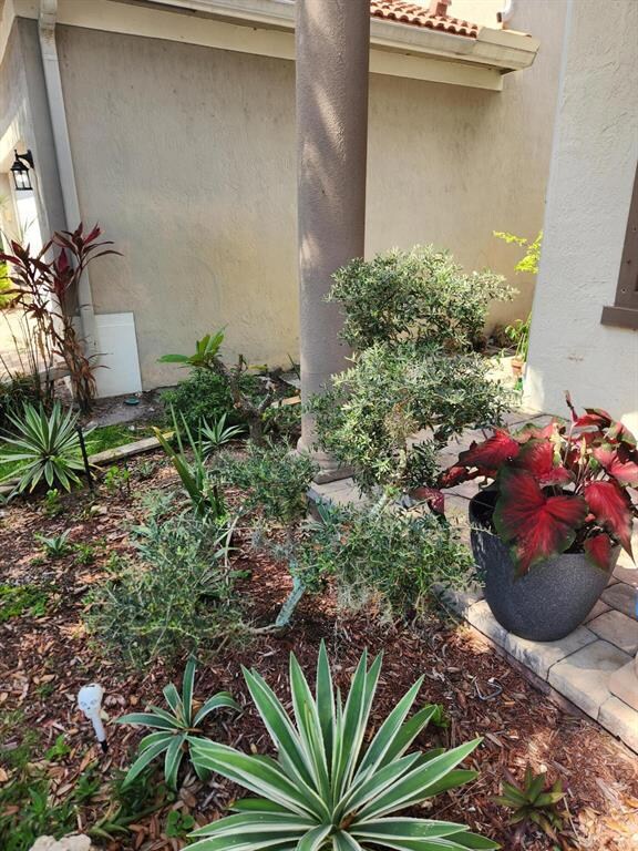 1065 Center Stone Ln, Riviera Beach, FL 33404 - photo 7