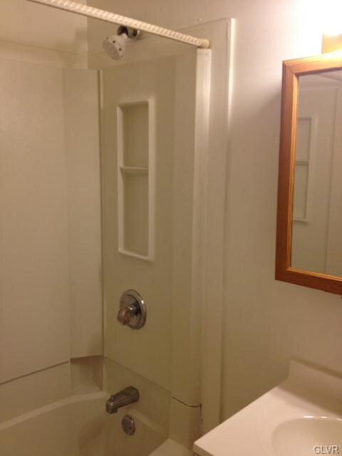 705 Sarah St, Stroudsburg, PA 18360 - photo 7