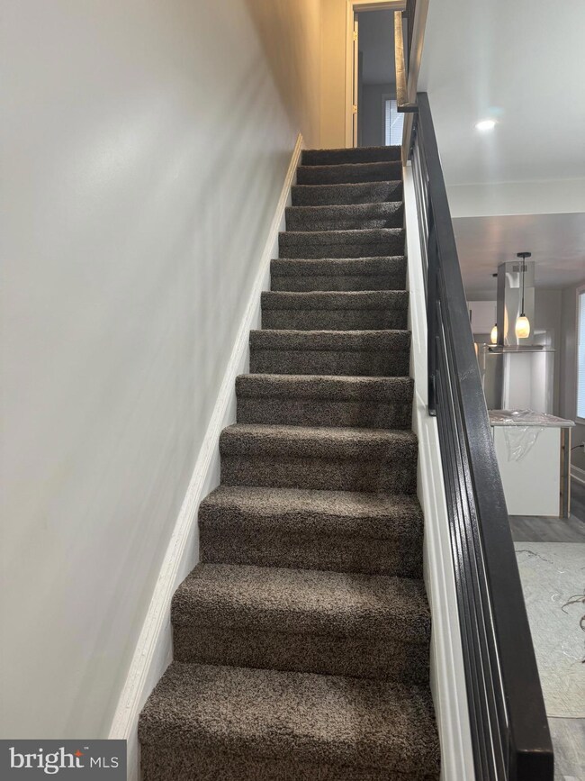 403 Holly Rd, Lansdowne, PA 19050 - photo 7