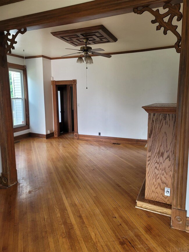 302 N West St, Tipton, IN 46072 - photo 7