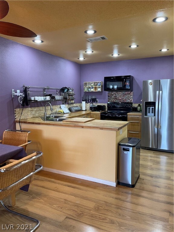 The Kitchen has all appliances that stay. Butcher