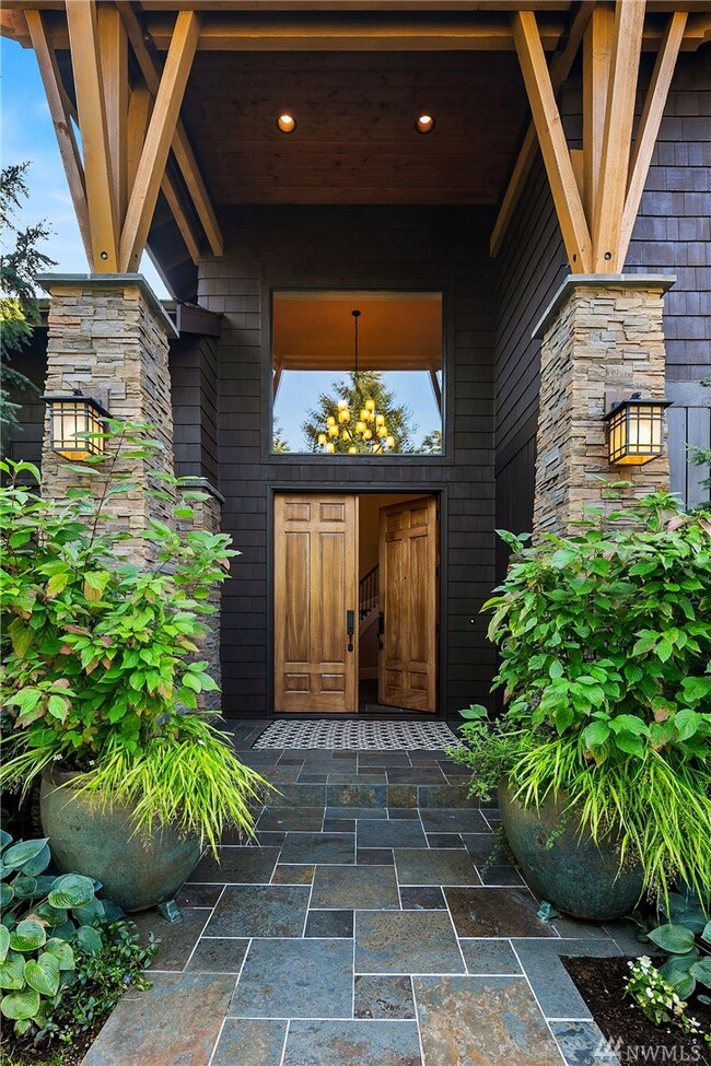 7404 78th Ave SE, Mercer Island, WA 98040 - photo 2