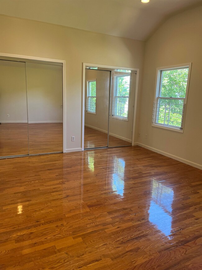 146 Bidwell Ave, Jersey City, NJ 07305 - photo 3