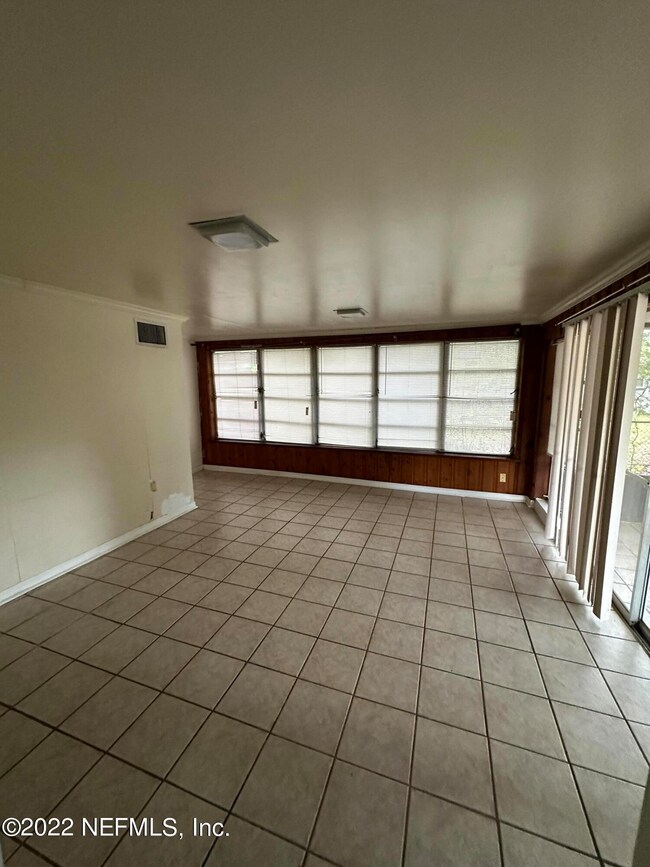 4711 Jammes Rd, Jacksonville, FL 32210 - photo 6