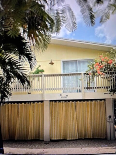 VIOLET DR 29152 PIC
