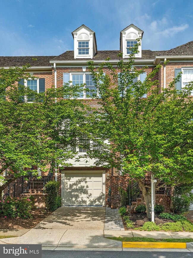 2142 Wolftrap Ct, Vienna, VA 22182 - photo 2