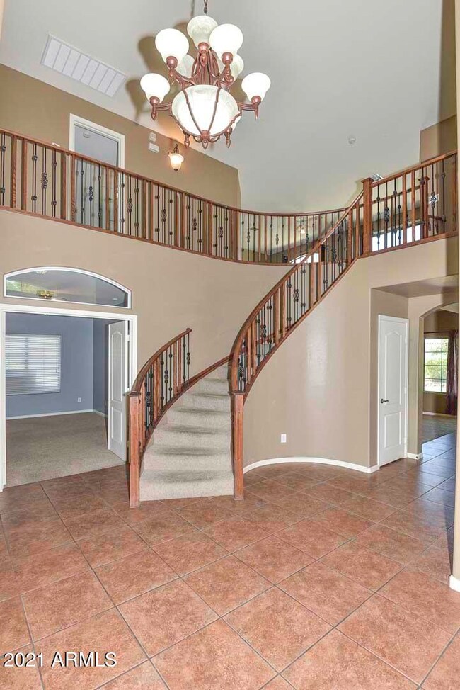 Foyer-Staircase