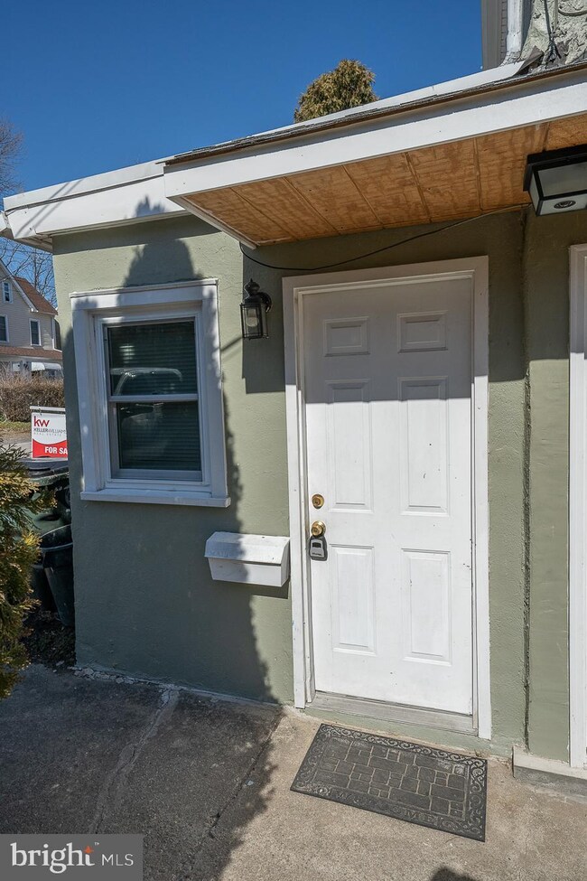 707 Forrest Ave unit A, Media, PA 19063 - photo 3