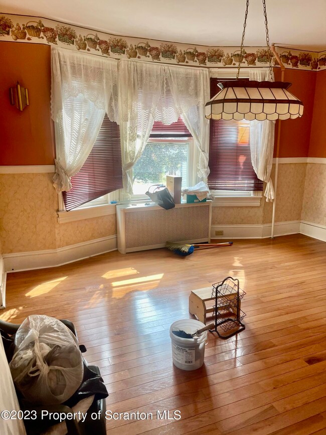 1103 Monroe Ave, Scranton, PA 18509 - photo 2