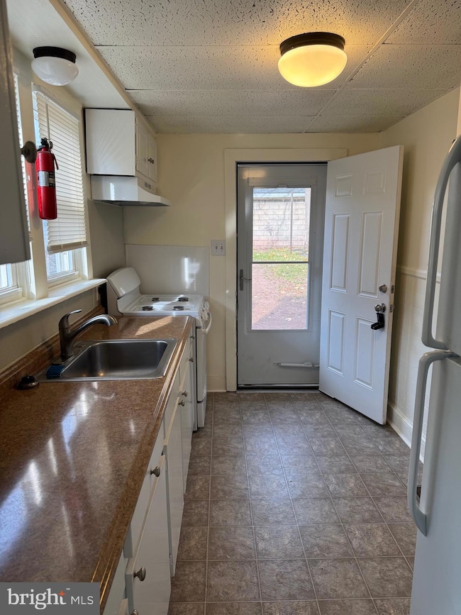 635 Chestnut St, Pottstown, PA 19464 - photo 3