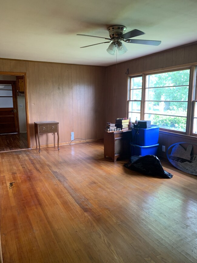 331 Chestnut Dr, Shelbyville, TN 37160 - photo 2