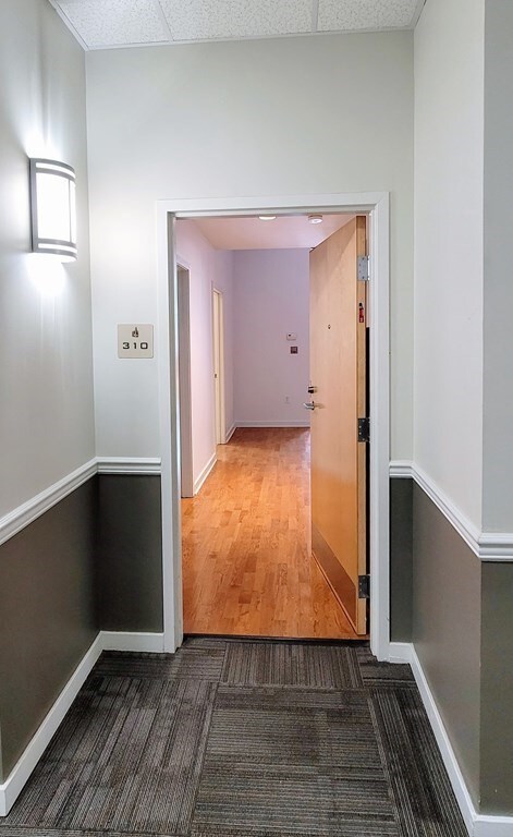 Fremont Lofts unit 310, Worcester, MA 01603 - photo 2