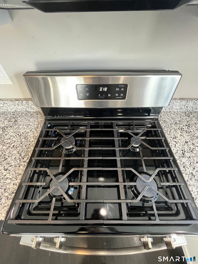 395 Blake St, New Haven, CT 06515 - photo 4