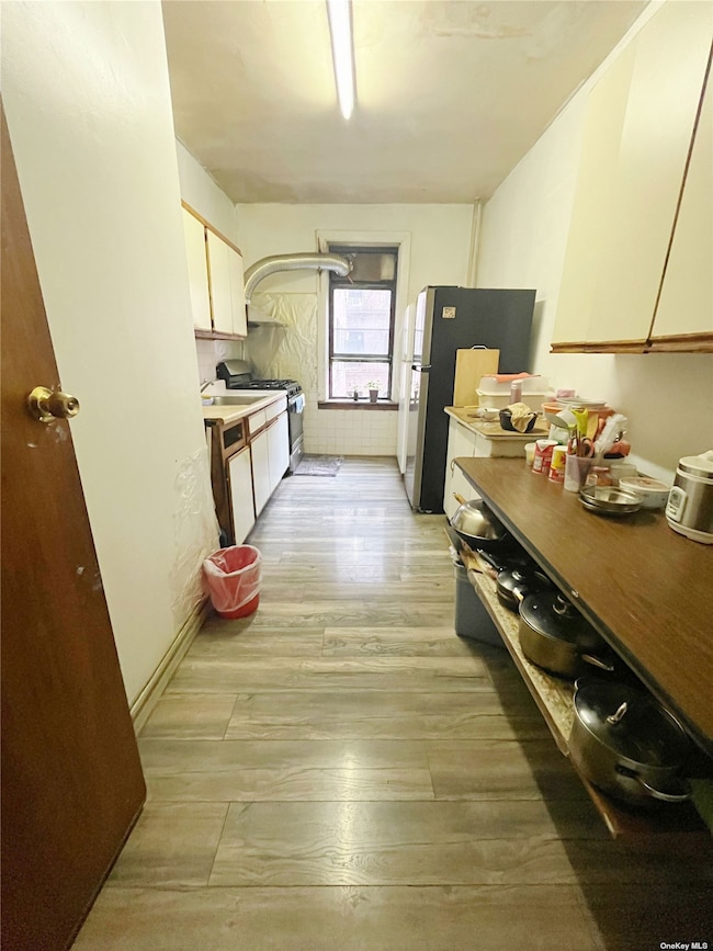 42-20 Kissena Blvd unit C7, Flushing, NY 11355 - photo 2